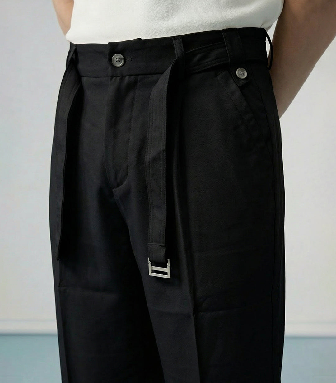 PLEATED TROUSER W BELT