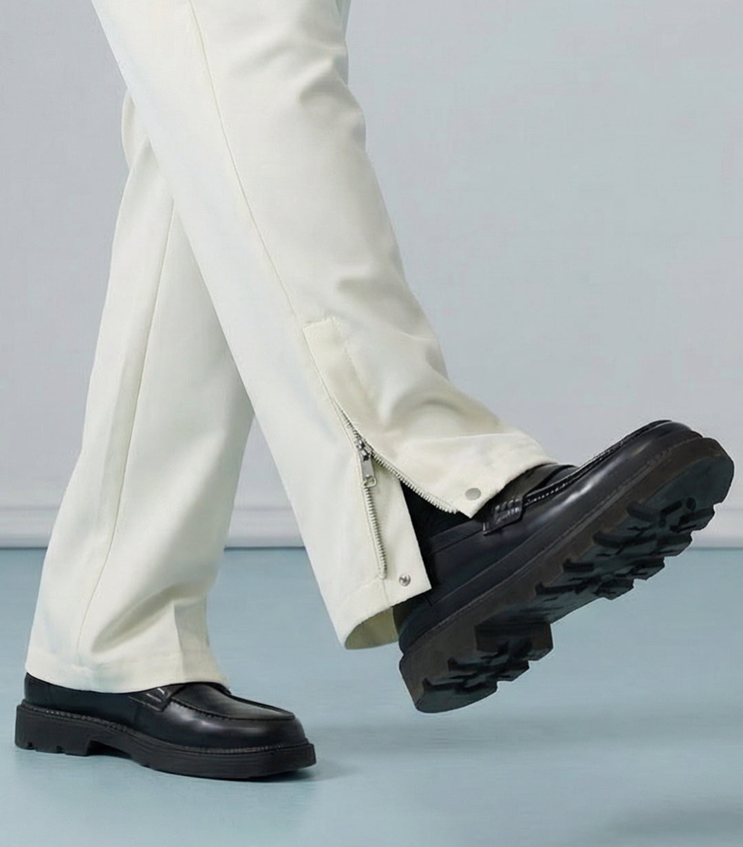 TAILORED STRAIGHT FIT JOGGERS - CREAM