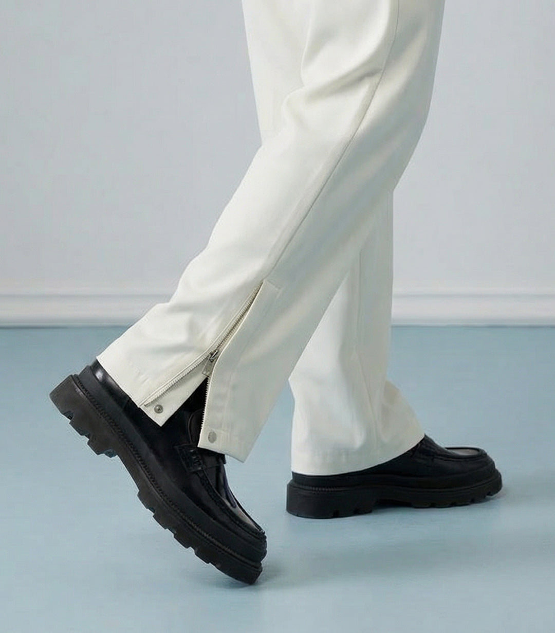 TAILORED STRAIGHT FIT JOGGERS - CREAM