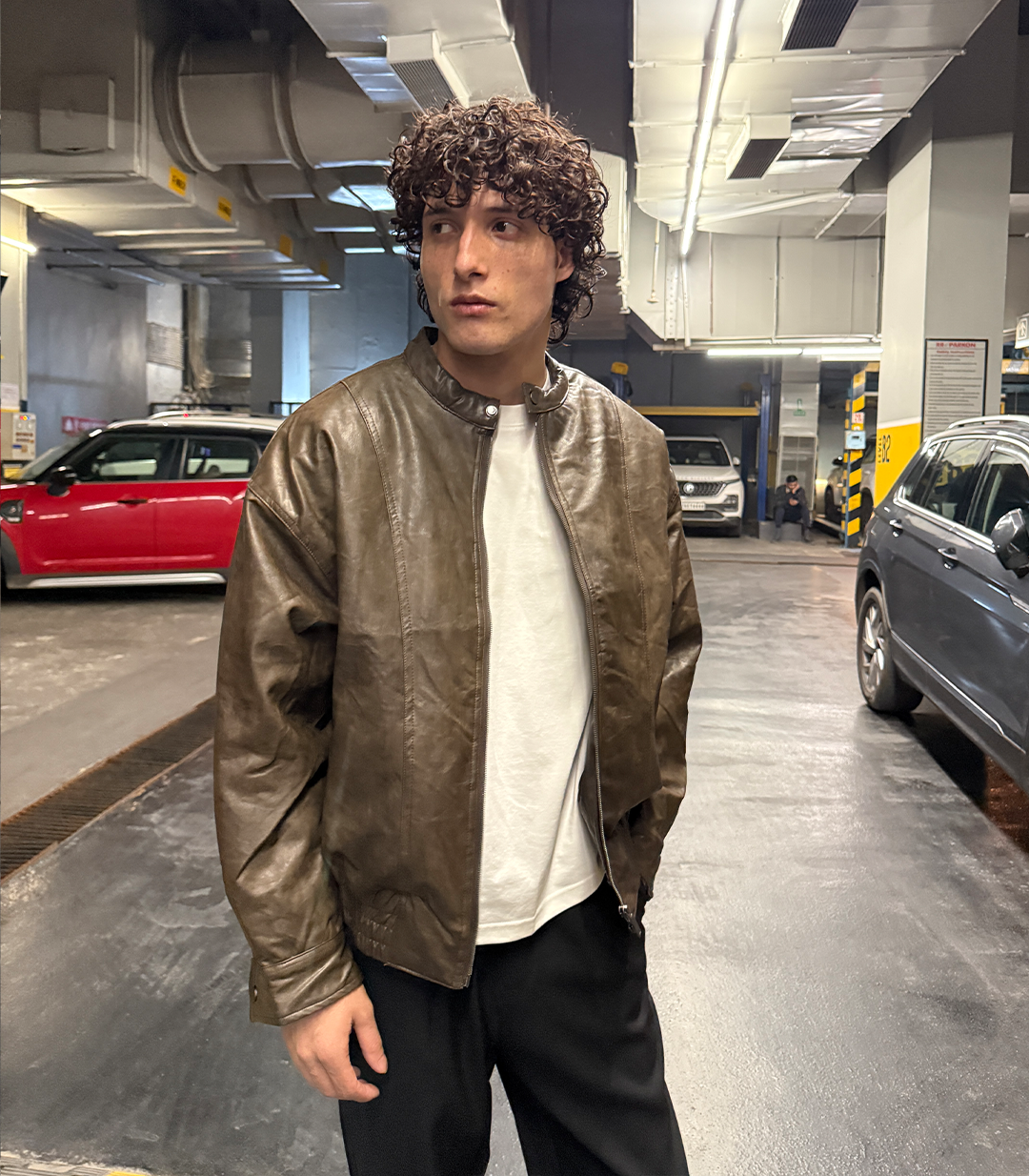 VINTAGE LEATHER JACKET