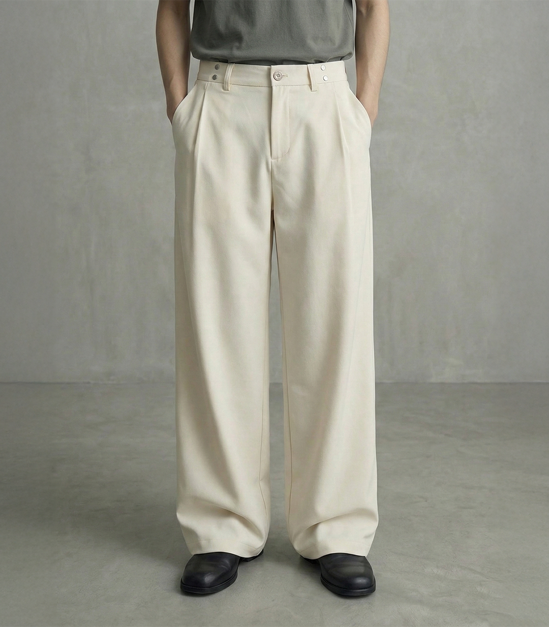 CONVERTIBLE PLEATED TROUSER - STRAIGHT FIT