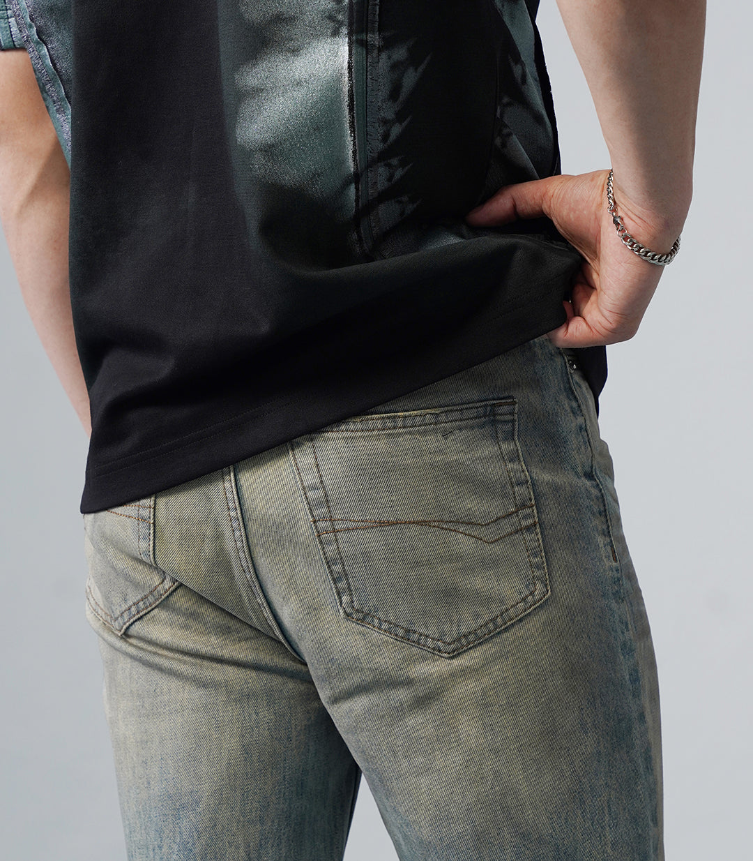 VINTAGE WASH FLARED DENIM