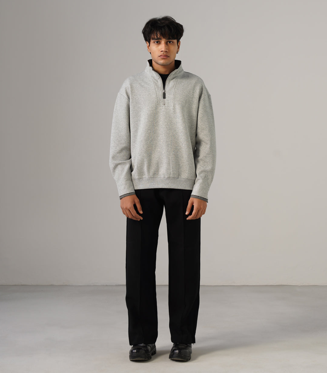 QUARTER ZIP OVERSIED SWEATSHIRT