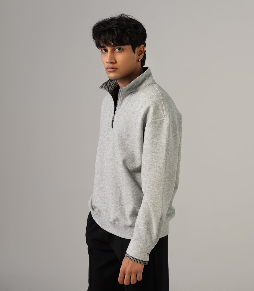 QUARTER ZIP OVERSIED SWEATSHIRT