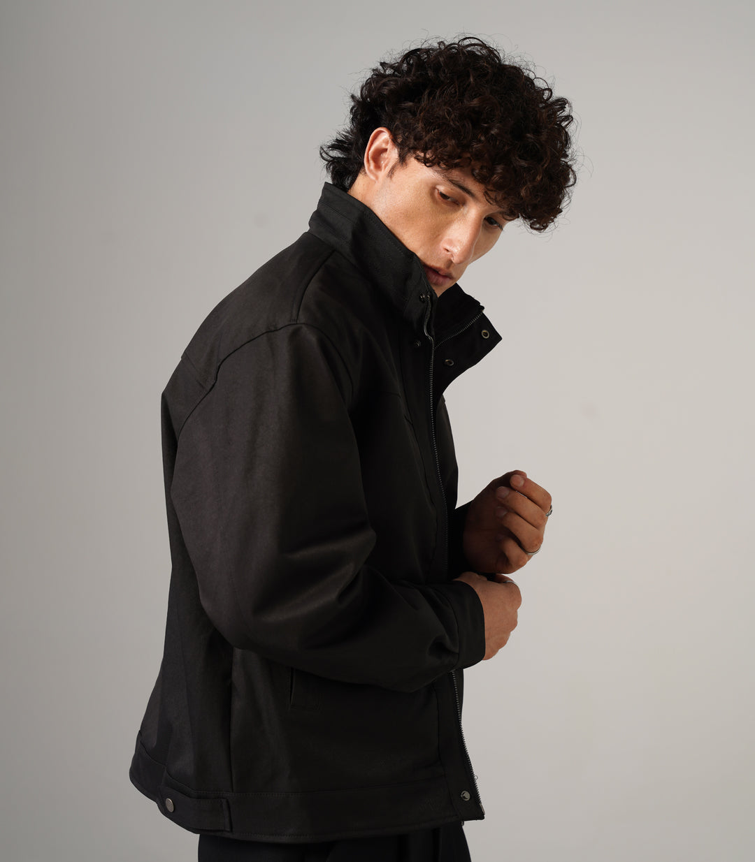 SENTINEL JACKET BLACK