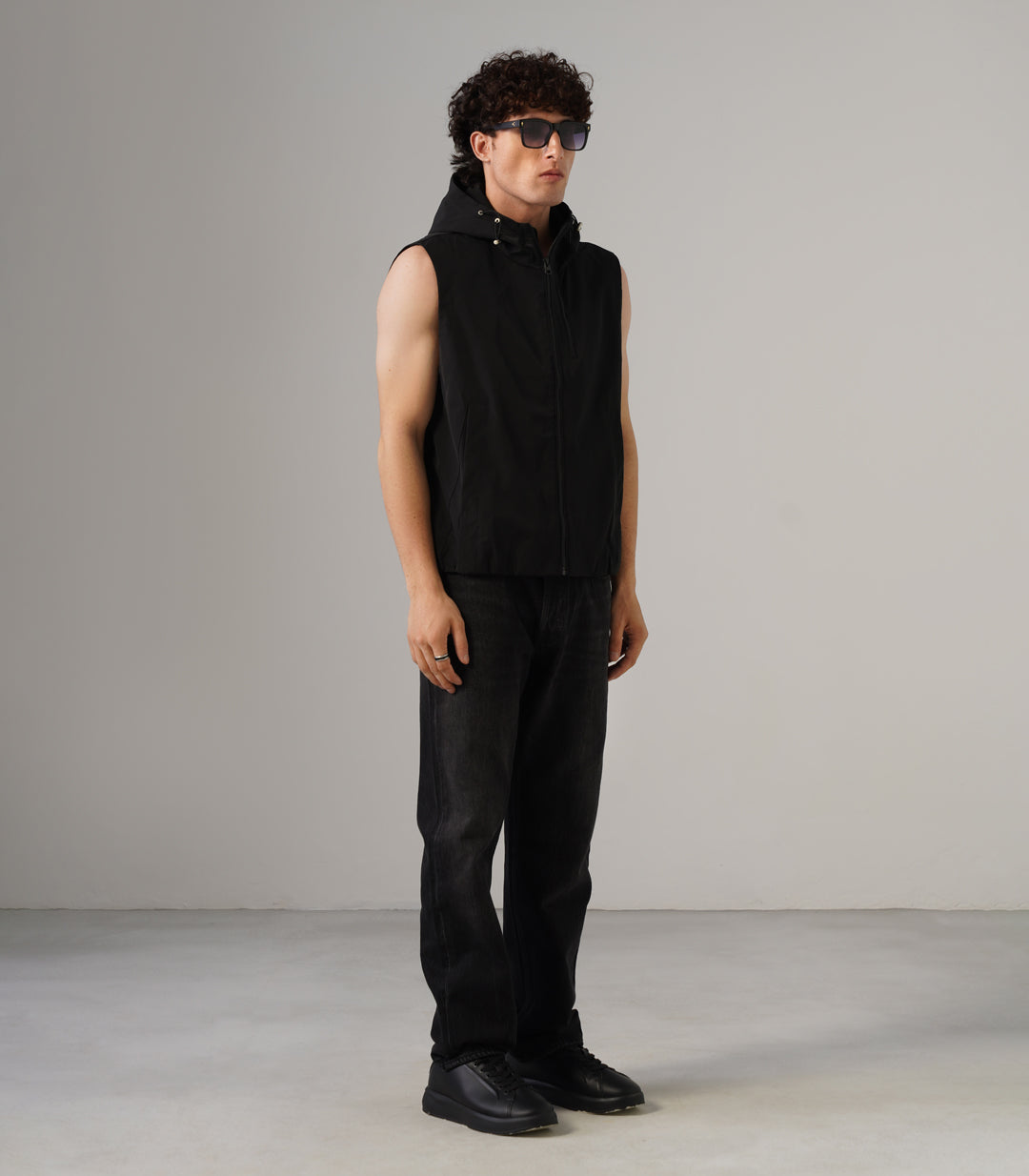 AFTERDARK CUTSLEEVE JACKET