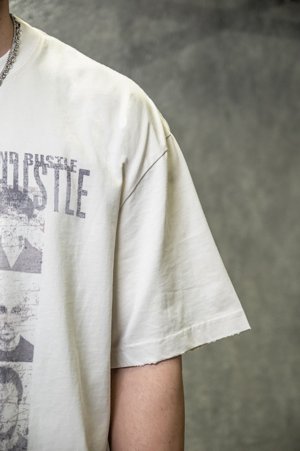 Hustle tee