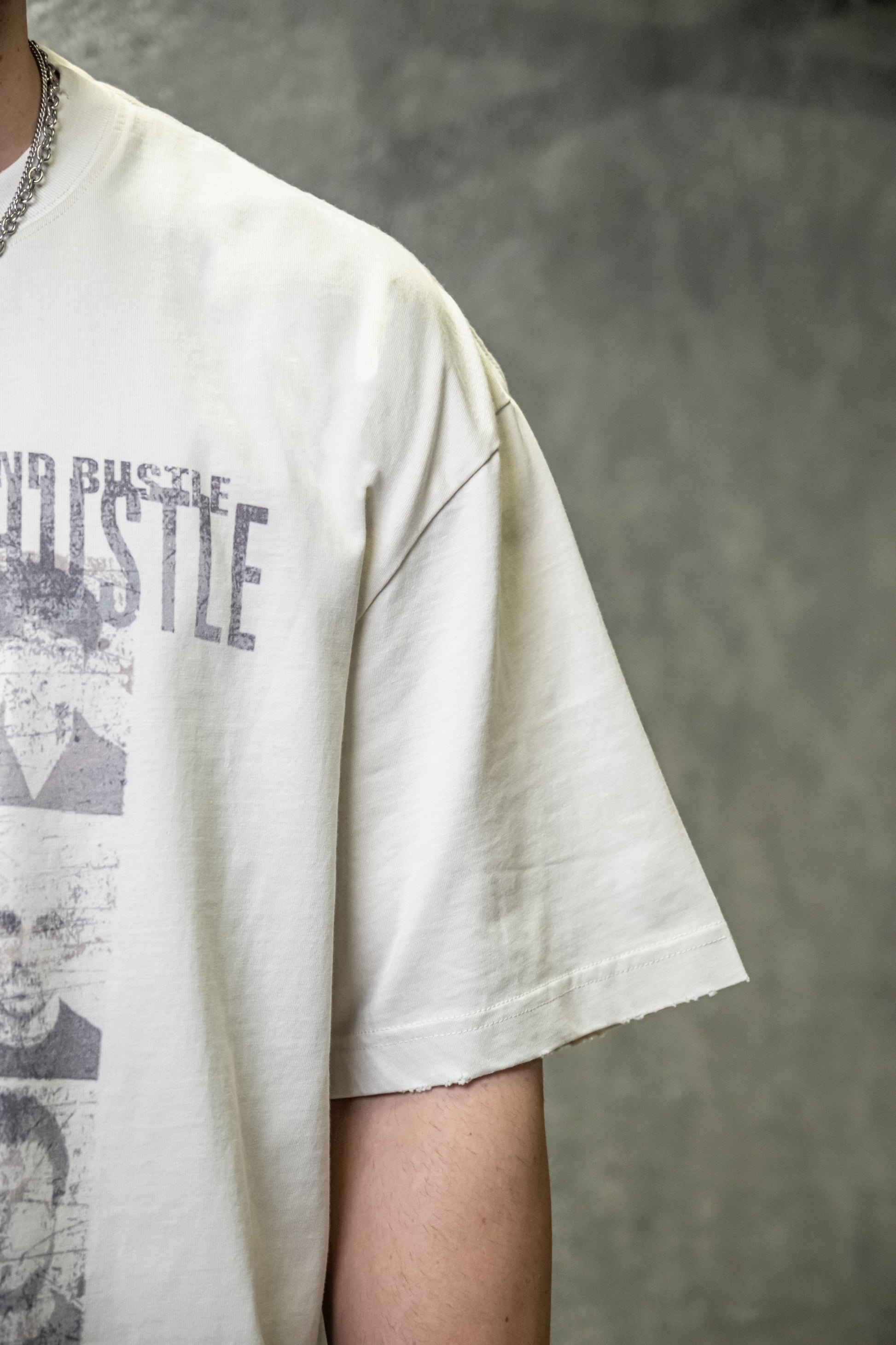Hustle tee