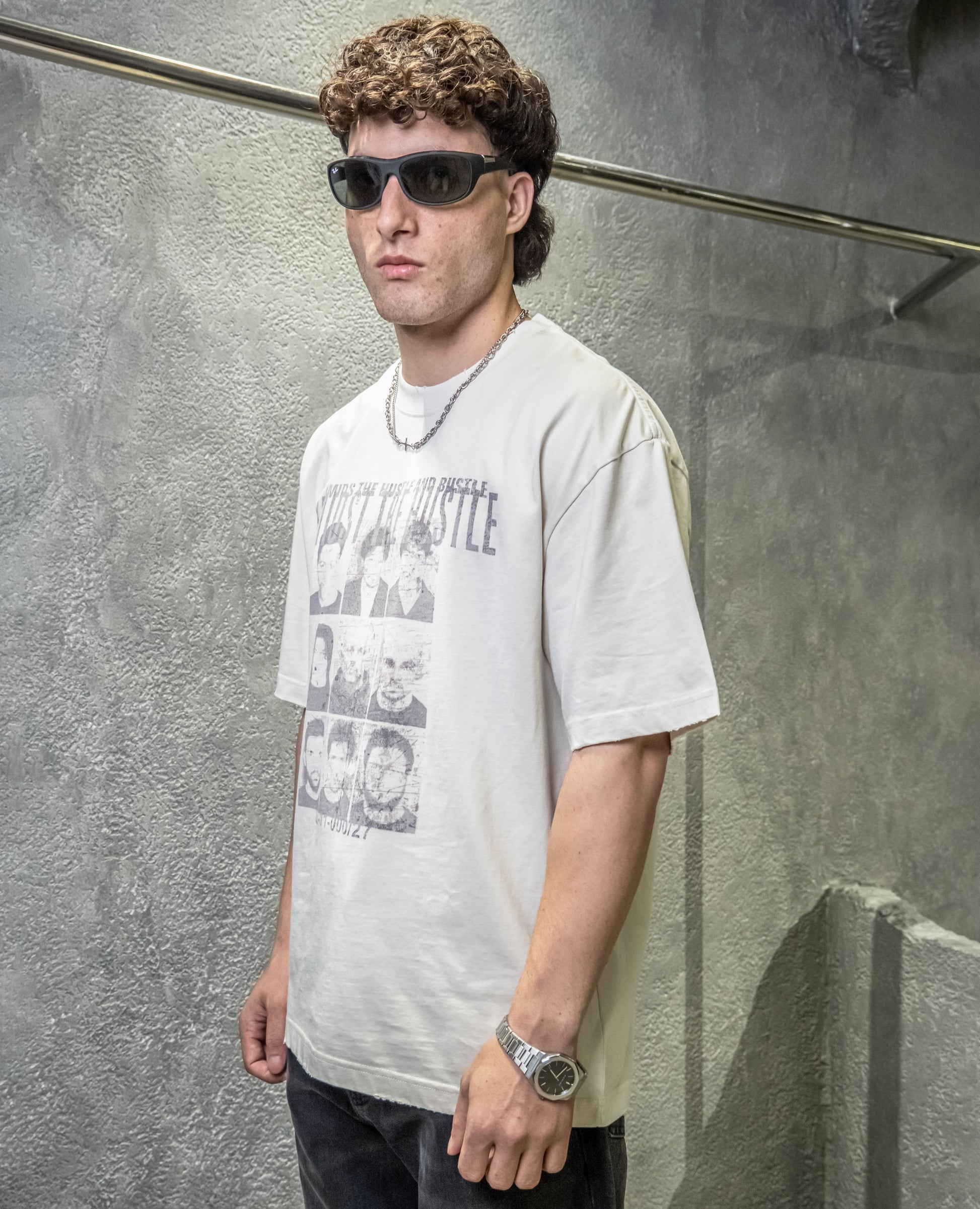Hustle tee