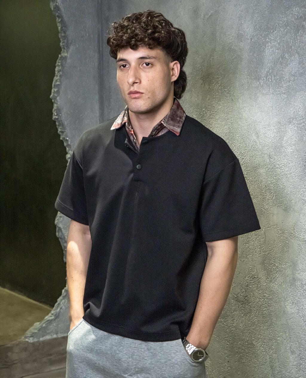 Contrast Collar T-Shirt
