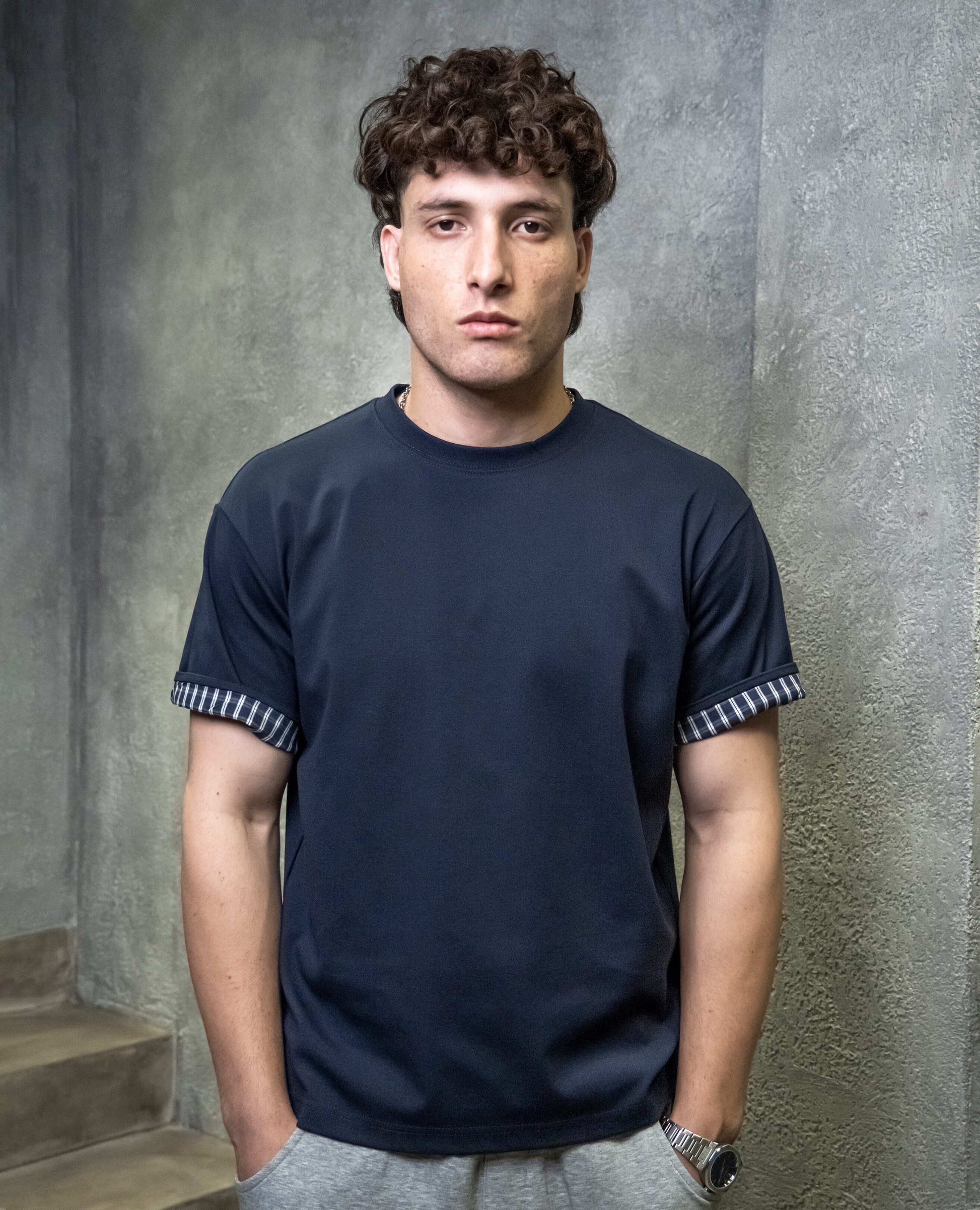 Minimal T-shirt - Cheque Sleeves