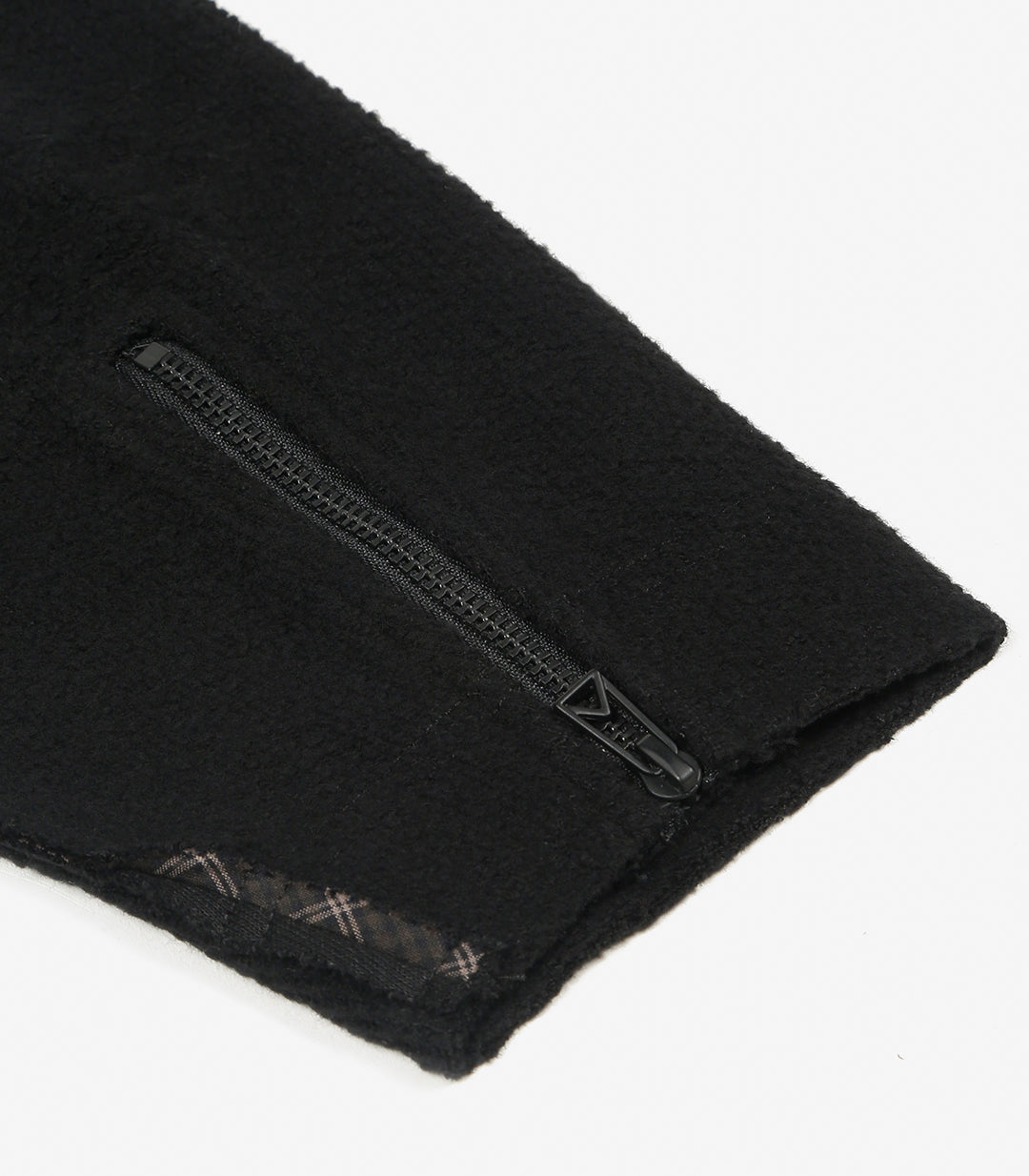 CLASSIC KNITWEAR