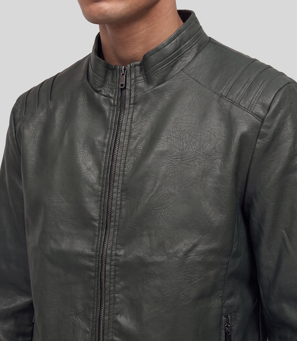 Biker Leather Jacket in olive, close-up of the stand collar and ribbed shoulder
