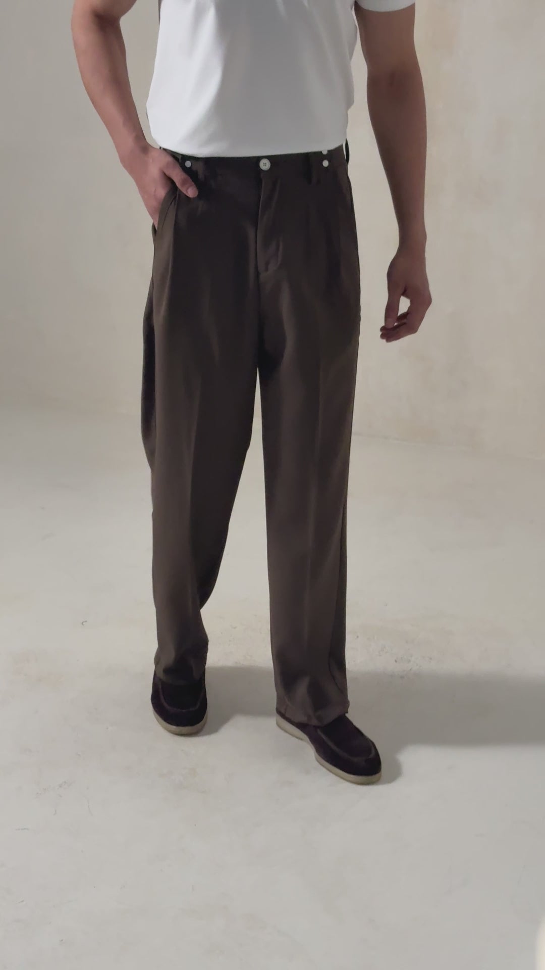 CONVERTIBLE PLEATED TROUSER - STRAIGHT FIT